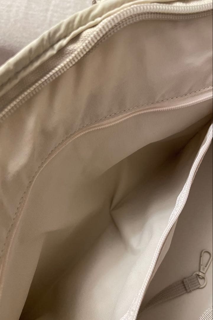 橋本環奈愛用中　moncheriキャリーバック