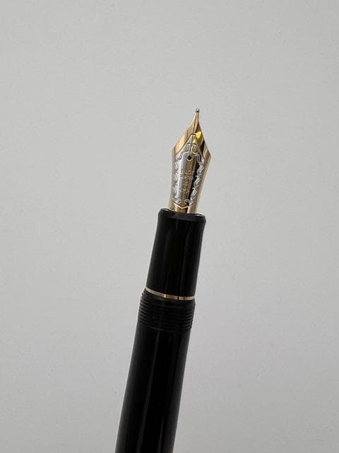 パイロット 万年筆 カスタム845 漆黒 中字 FKV-5MR-B-M