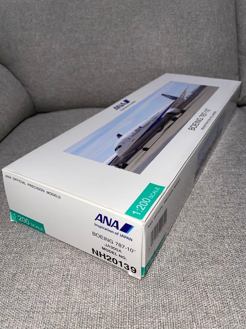 BOEING 787-10モデルプレーン ANA 1/200