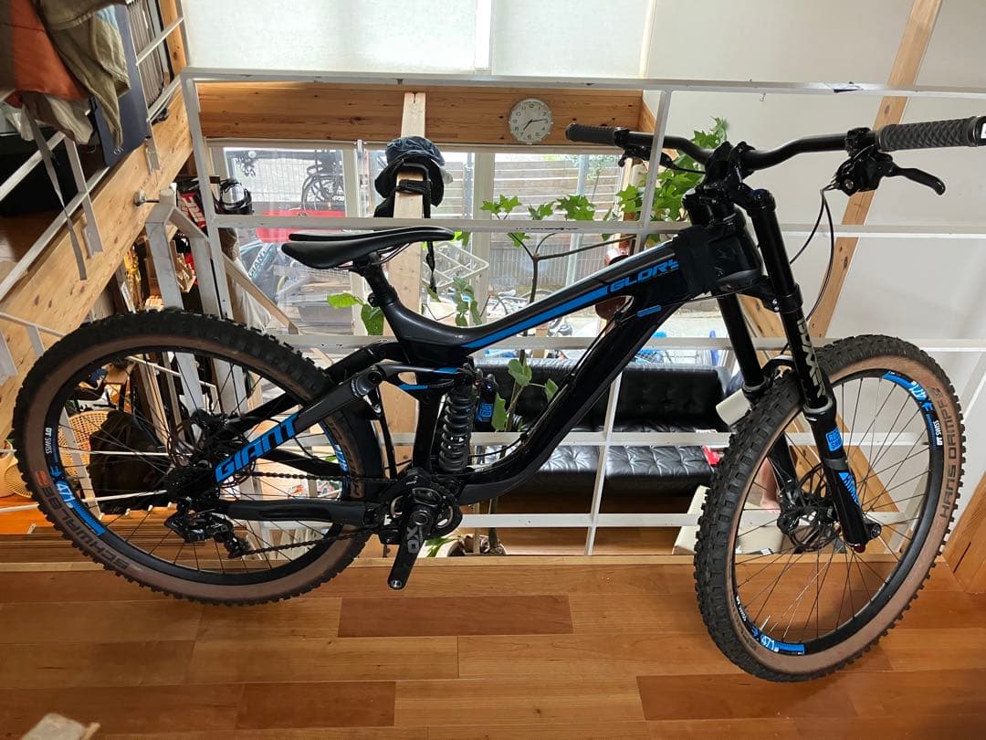 Giant Gloryフルサスペンション27.5 2015カーボンフレームDH