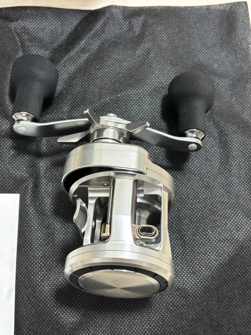 【新品未使用】ダイワ ベイトリール 26リョウガ 150H(右) シマノ