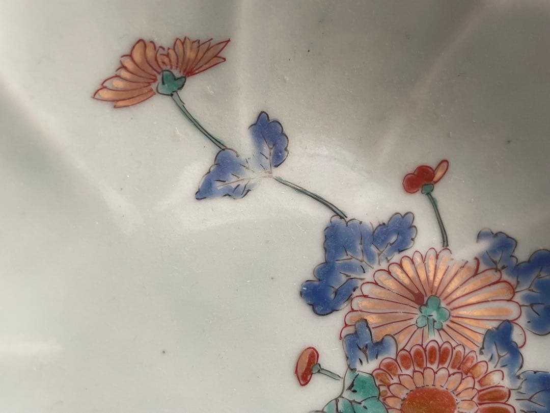骨董　アンティーク　柿右衛門青磁　青磁色絵　菊図　輪花縁　膾皿　なます皿　菊花皿