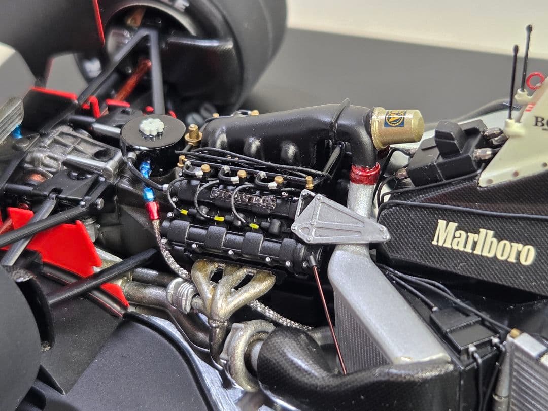 1/20 マクラーレン MP4/4 日本GP仕様 A.セナ　完成品