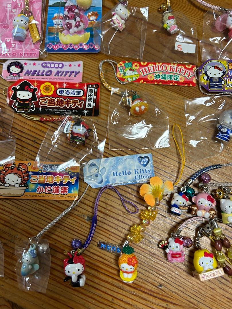 ハローキティ ご当地ストラップ セット　グアム　サイパン　キティ　他