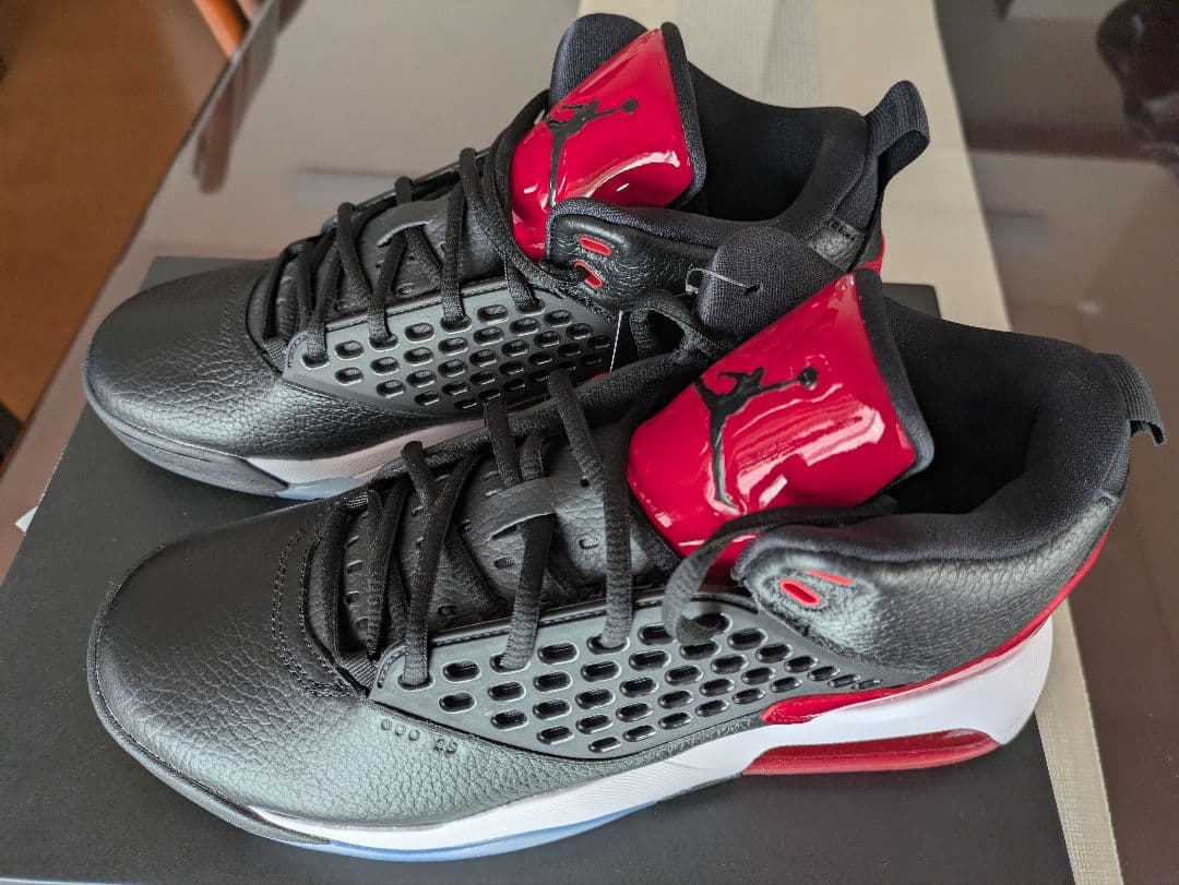 新品　ジョーダン マキシム200 サイズ28