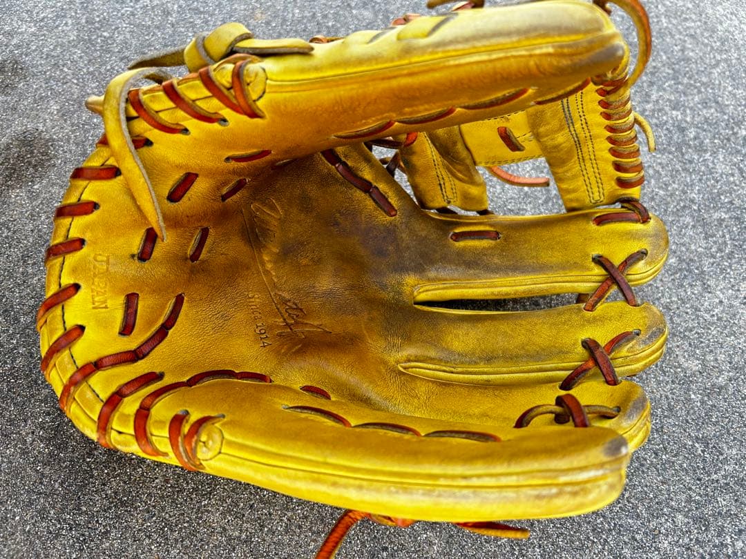 Wilson 硬式グローブ イエロー