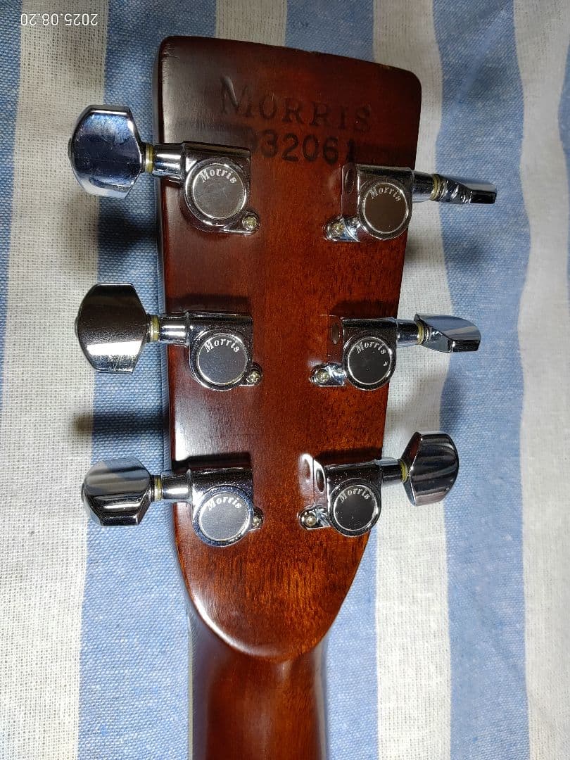 MORRISのドレッドノートタイプ・アコースティックギターW-30日本製美品です