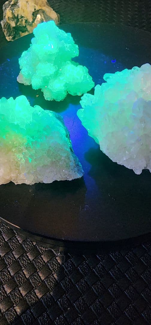蛍光アラゴナイト クラスター　３セット