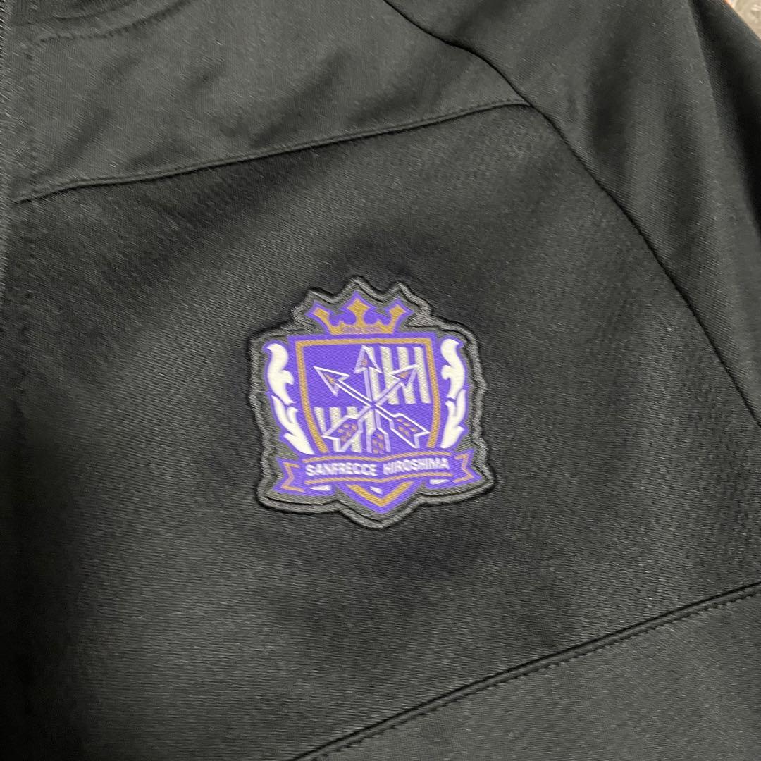 サンフレッチェ広島　選手支給品　セットアップ　近年モデル　サイズ上M 下XL