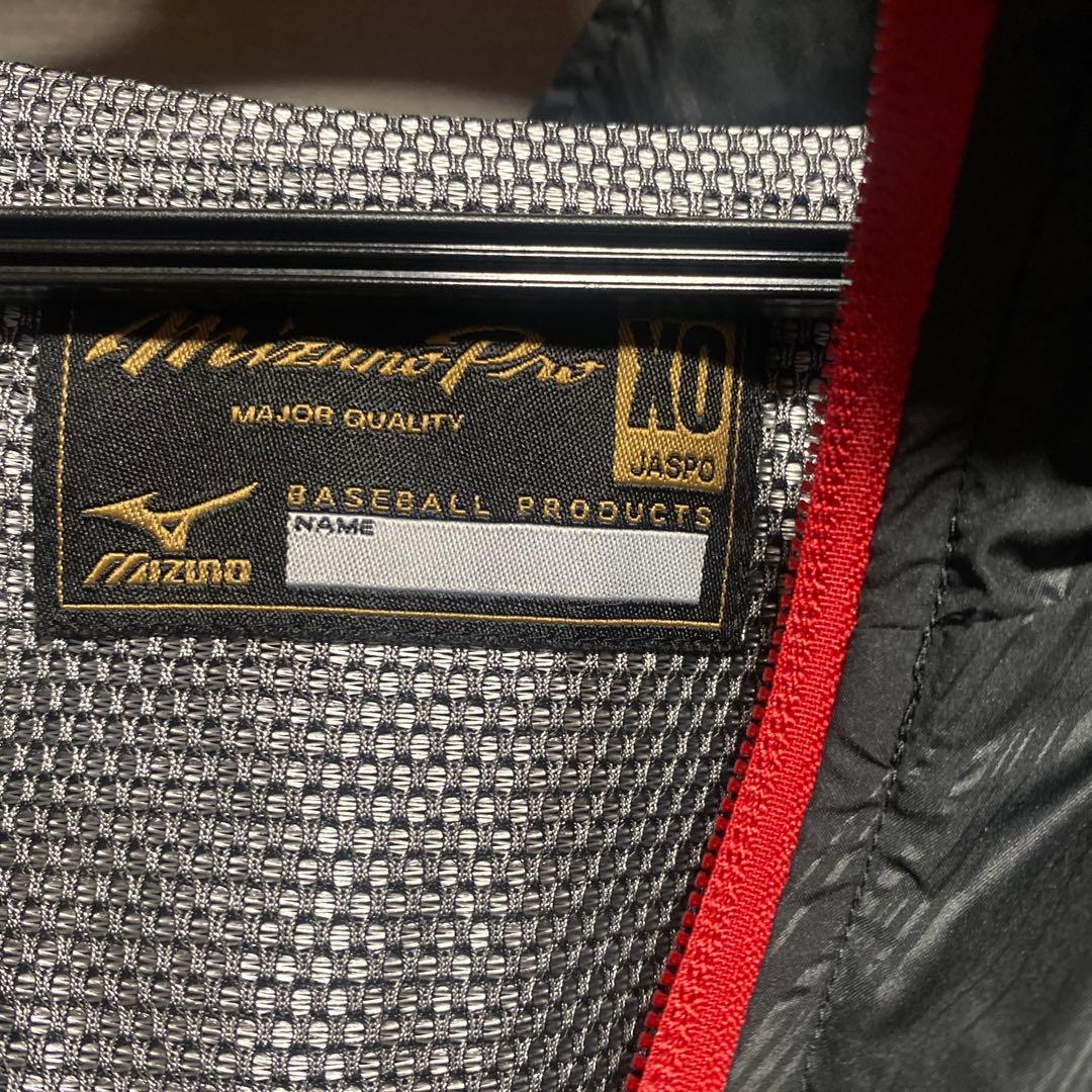 issy　　 ミズノプロ　ブレーカー