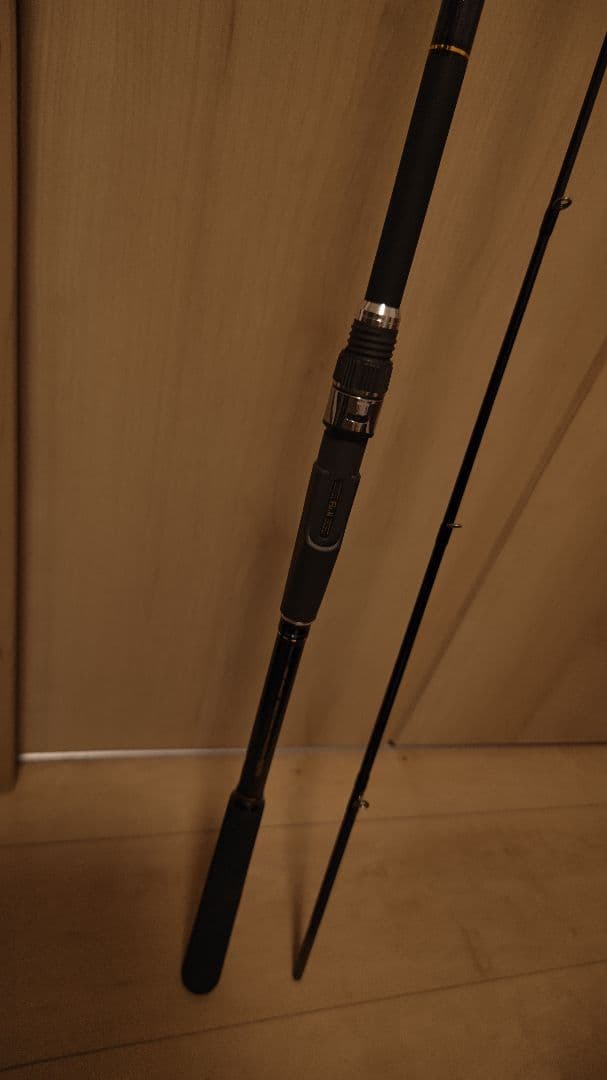 日新 竿 (海上釣堀)