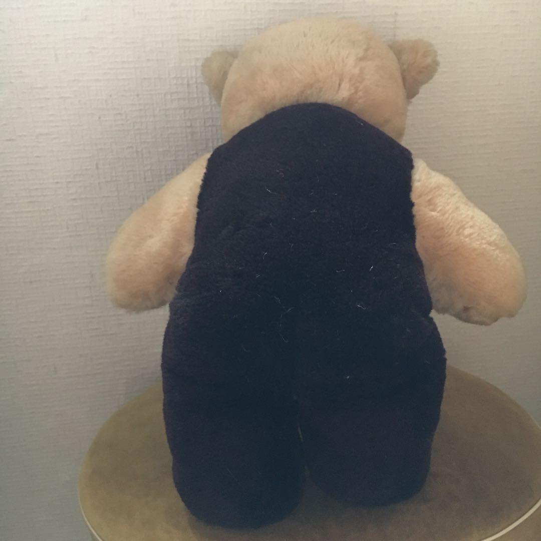 古いくまのぬいぐるみ