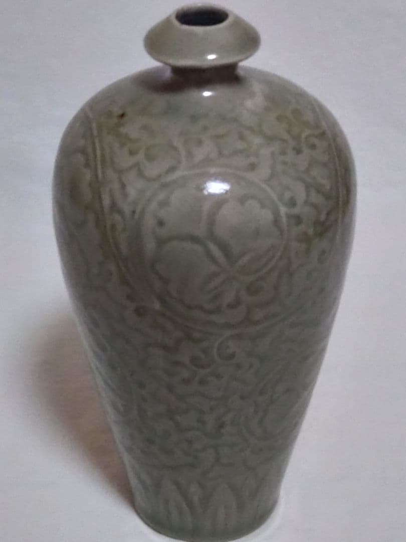 中国美術　古物　骨董　揚州窯　甁　唐草文　写し