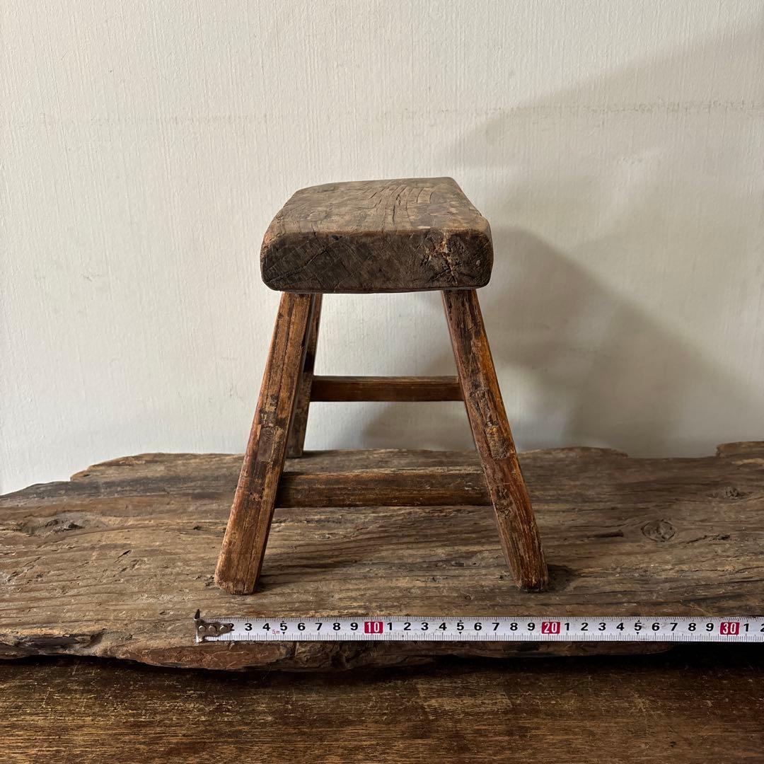 朝鮮　李朝　中国　その2 木製小さな踏み台　肘掛　花台　スツール　古民具　骨董