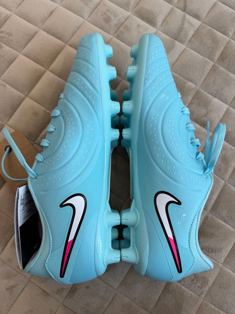 新品未使用タグ付！ナイキNIKE サッカー　スパイク27.5 ティエンポ