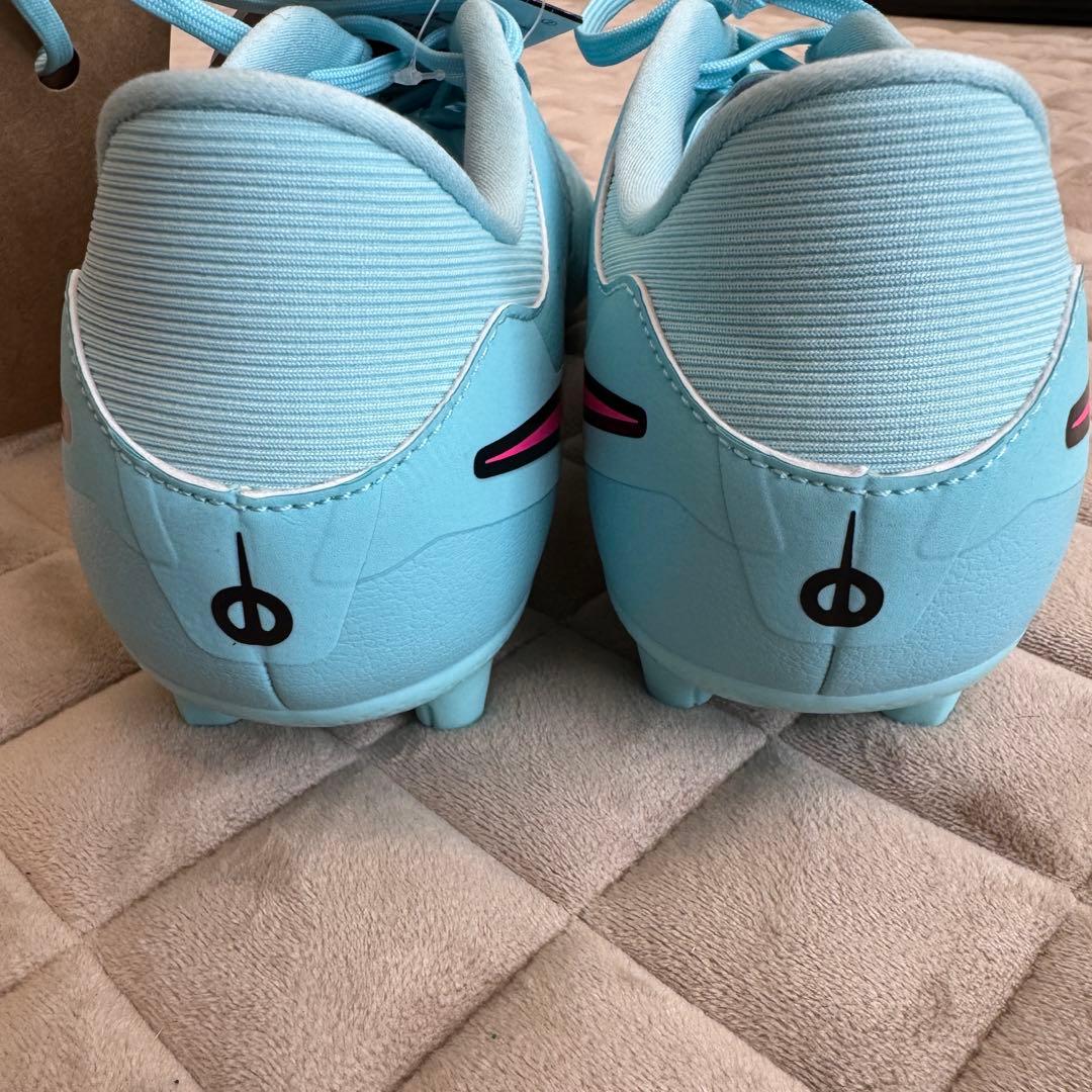 新品未使用タグ付！ナイキNIKE サッカー　スパイク27.5 ティエンポ