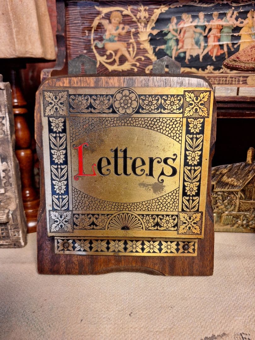 ビンテージ レターラック 金属装飾アンティーク