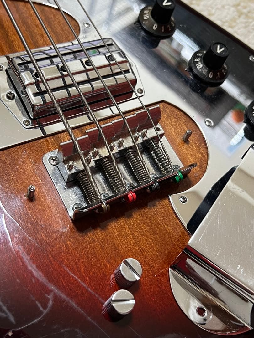 Unitone Basso エレキベース ビザール グヤトーン テスコ