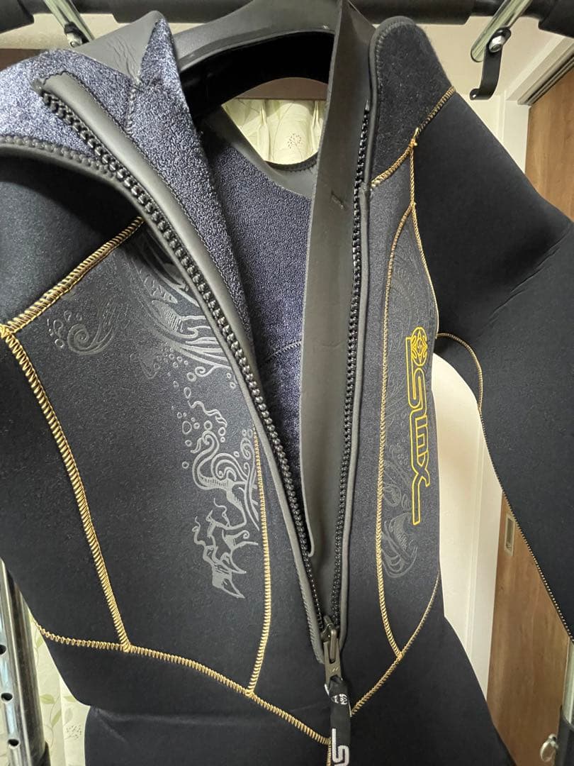 ウェットスーツ ブラック XL