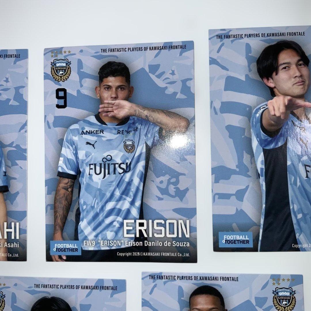 川崎フロンターレ 選手トレカ　19枚セット　状態難あり　角つぶれ　折れ