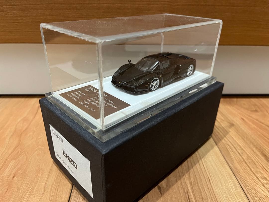 Davis&Giovanni エンツォ　フェラーリ　1/43 ブラック