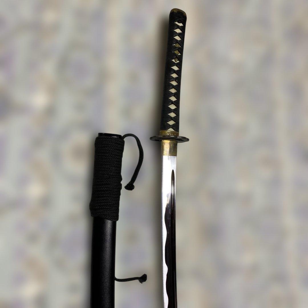 高級長刃居合刀 黒柄 八丸角透し鍔 黒梨地鞘