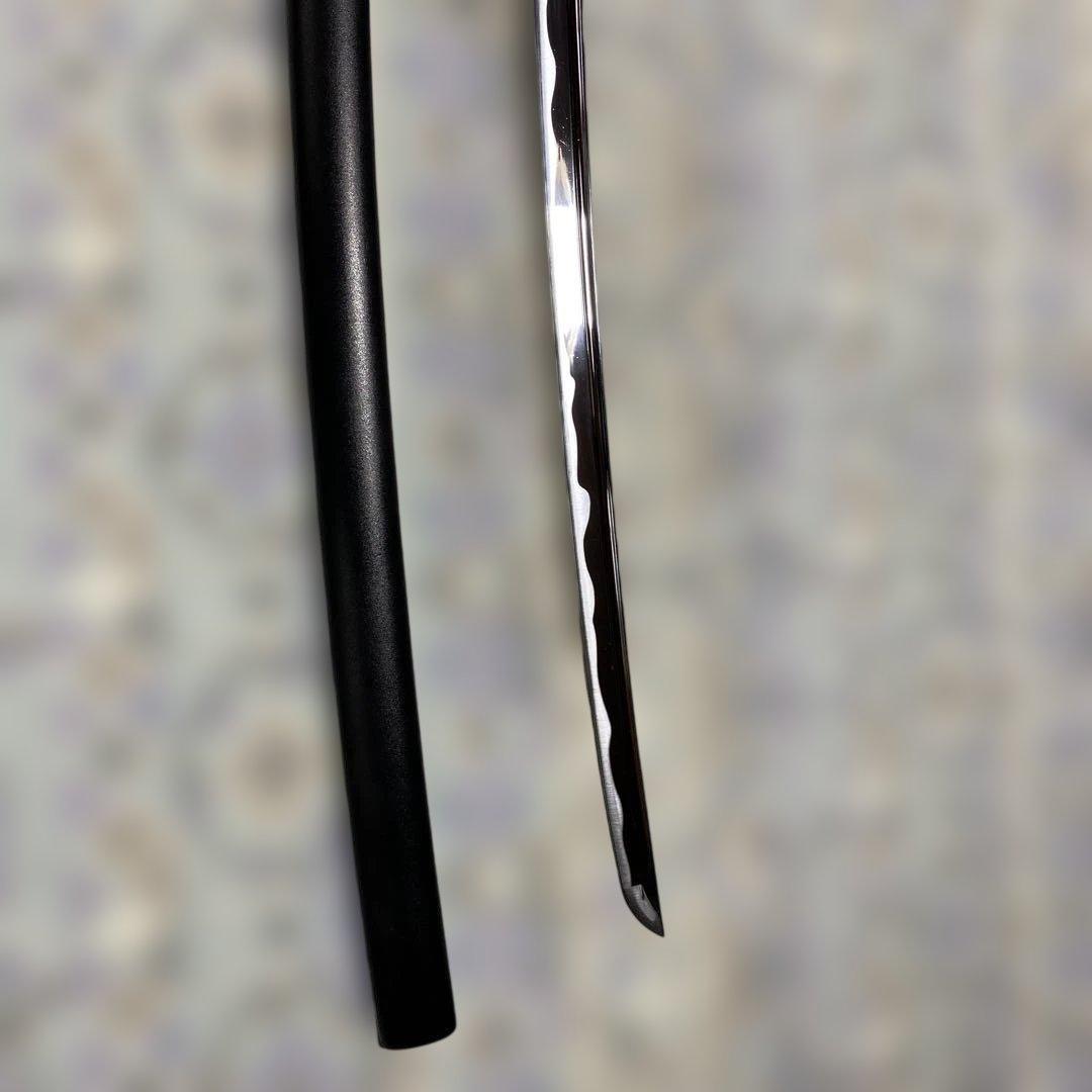 高級長刃居合刀 黒柄 八丸角透し鍔 黒梨地鞘