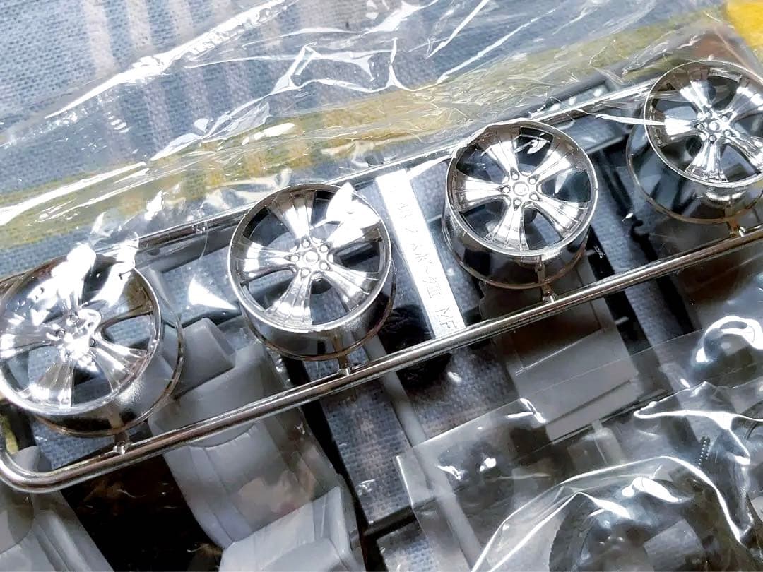 絶版 アオシマ 1/24 ブレーン ヒロイズム Lexus LS430