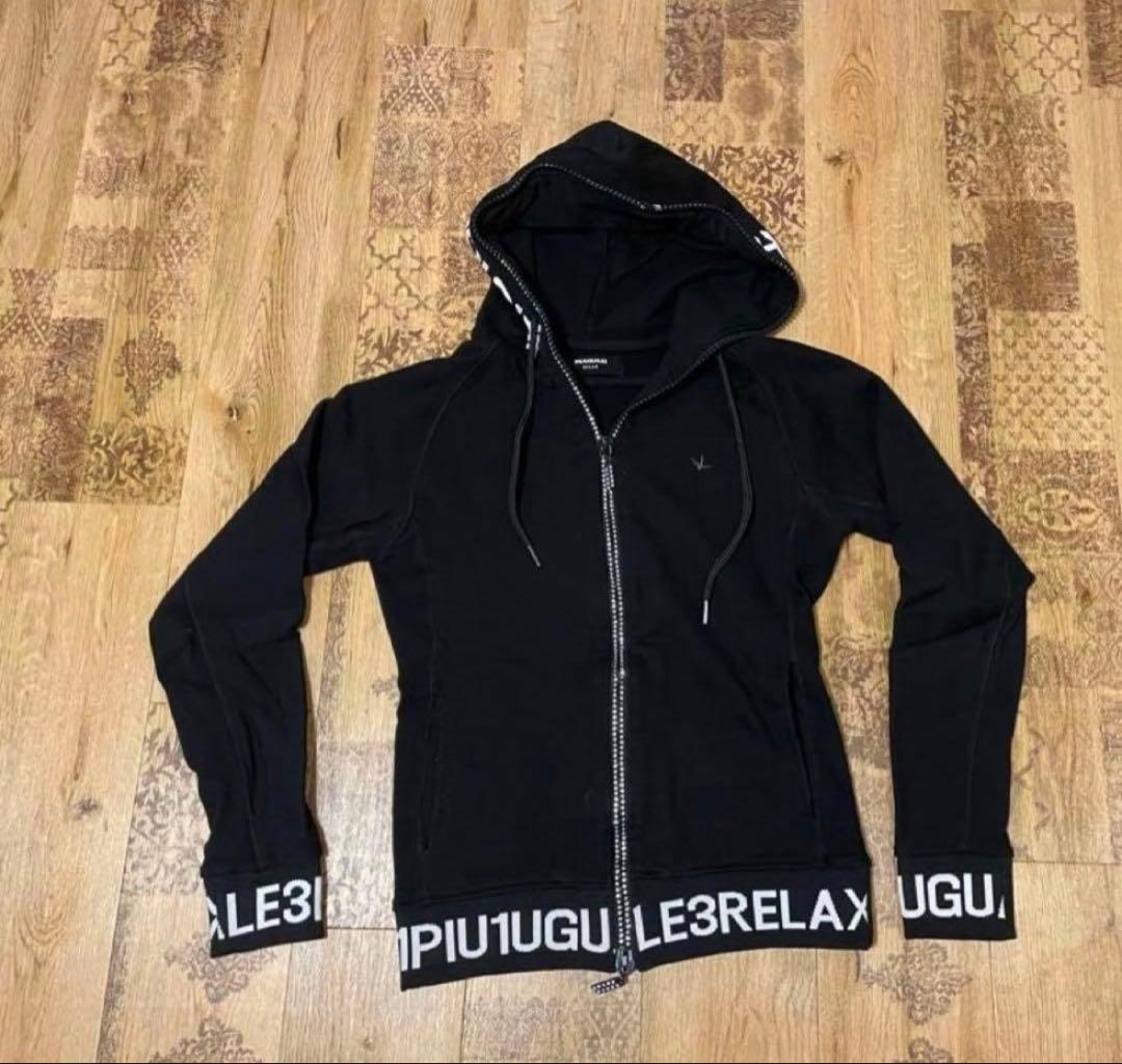 1PIU1UGUALE3 RELAX セットアップ 上下セット