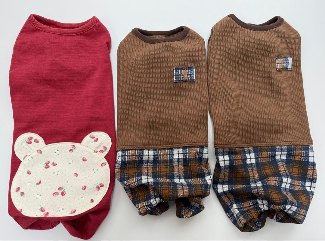 サラダページです　ダックスフンド　犬服　わんこ服