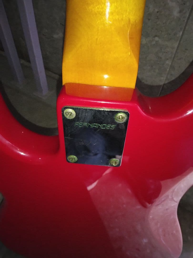 FERNANDESベースギター送料込