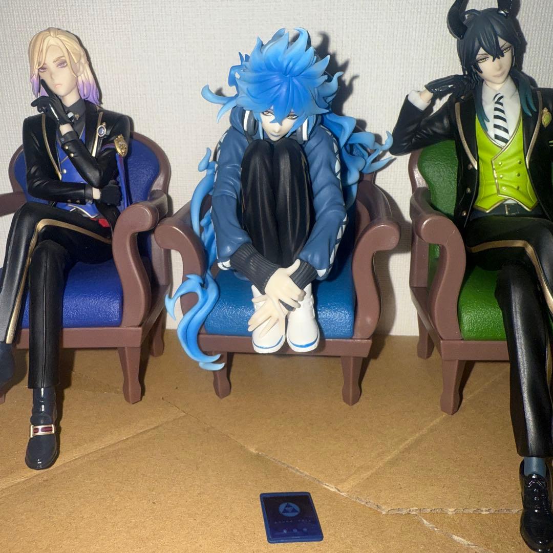 ツイステ フィギュア 寮長 全種