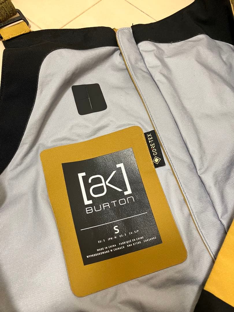 Burton ak バートン　ビブパンツ GORE-TEX ゴアテックス