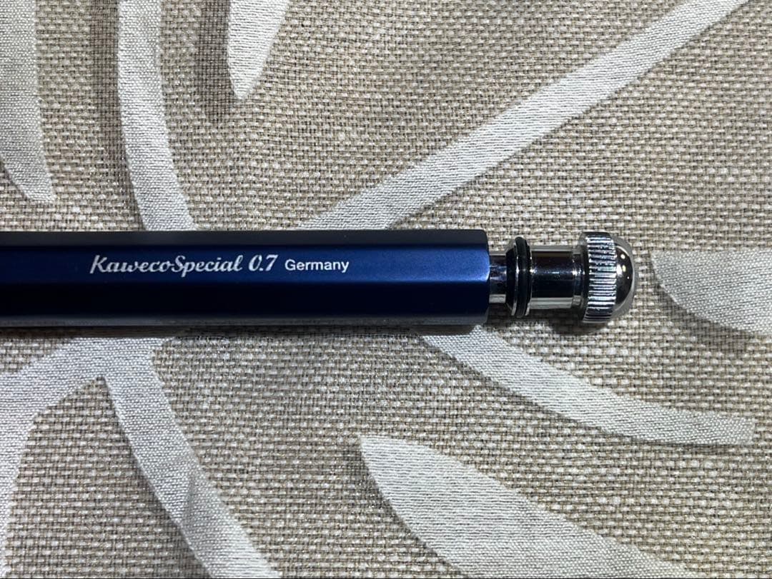 カヴェコスペシャル0.7mm シャープペンシル　クリップ付き