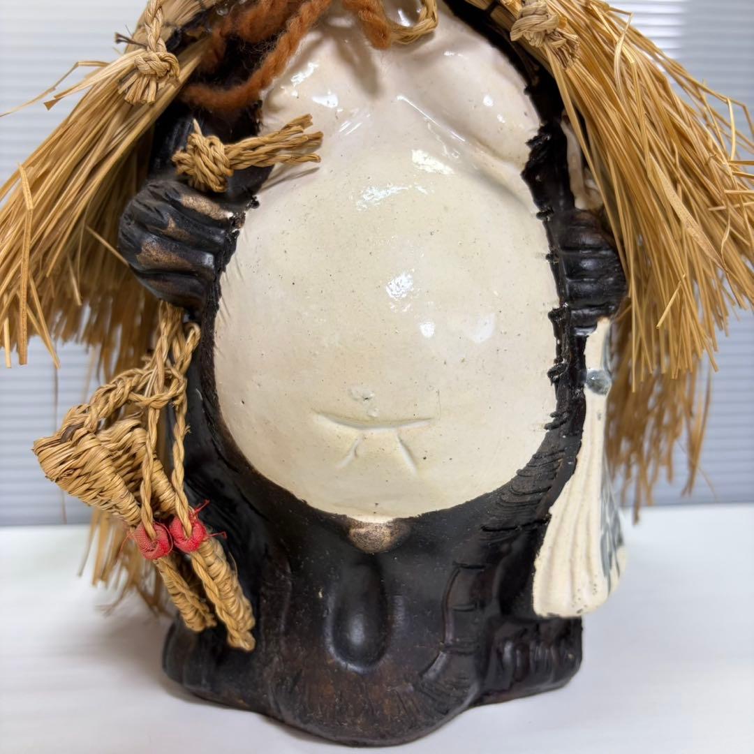 信楽焼？ たぬき タヌキ 狸 置物 焼物 傘 蓑 藁草履 30cm