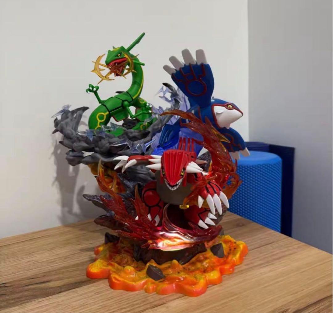 ポケモン　フィギュア　グラードン　カイオーガ　レックウザ　LED付き