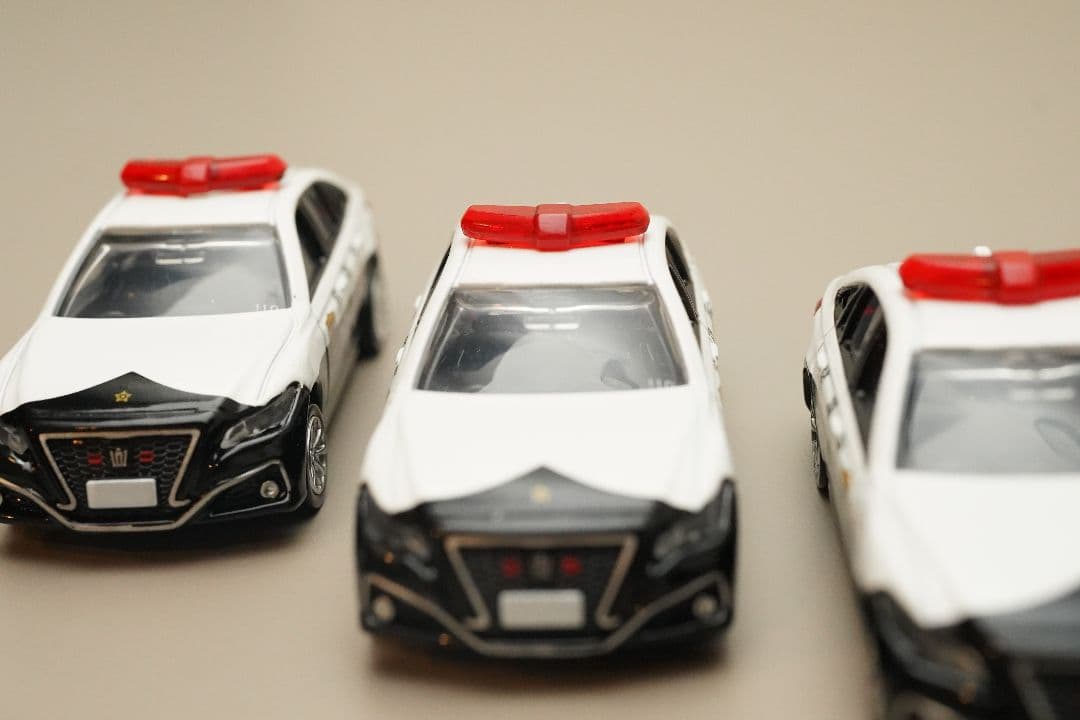 光る！LEDカスタム トミカ パトカー 6台セット