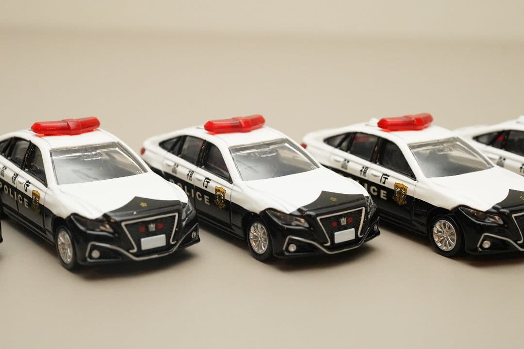 光る！LEDカスタム トミカ パトカー 6台セット