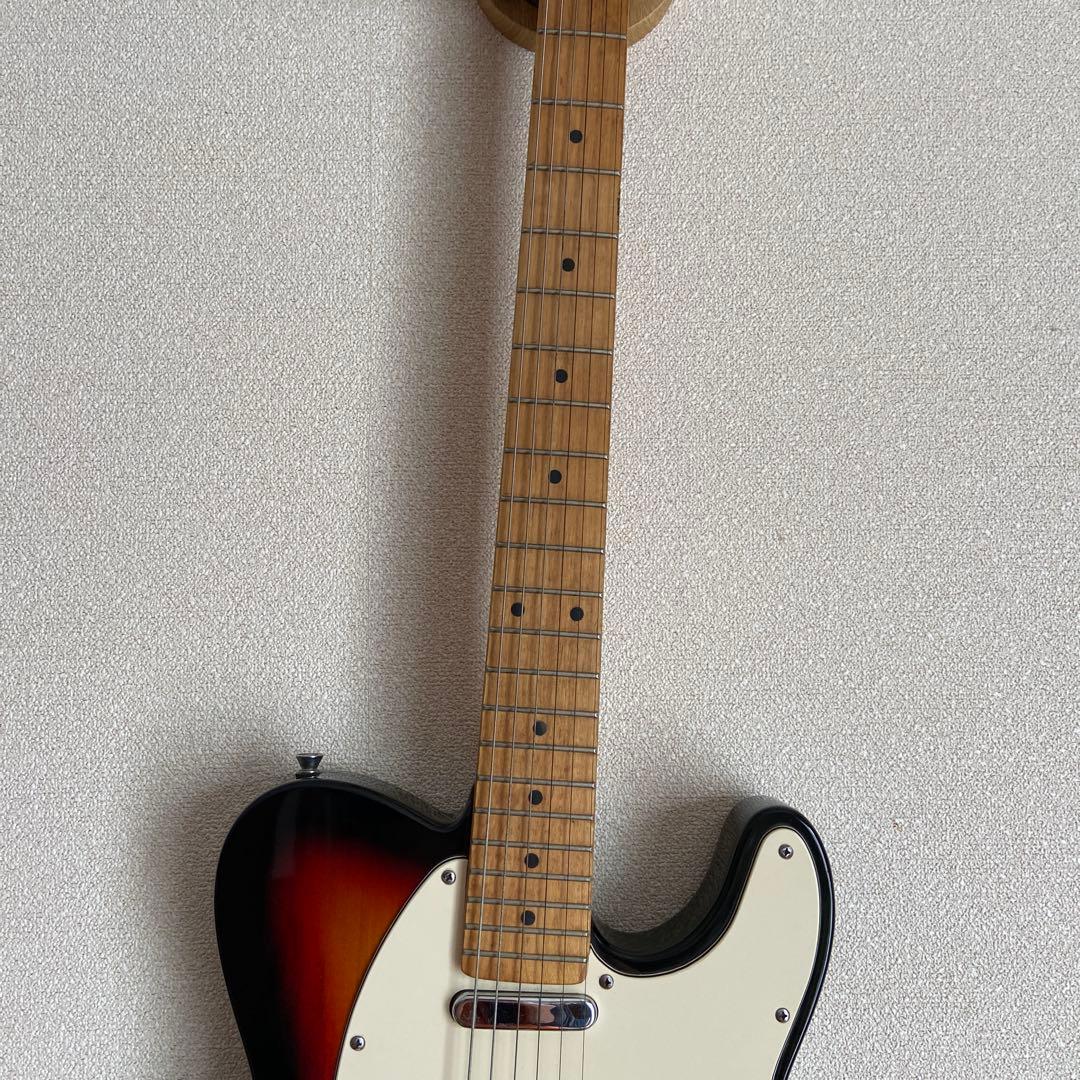 メイプルネック/サンバーストのテレキャスターブランド不明