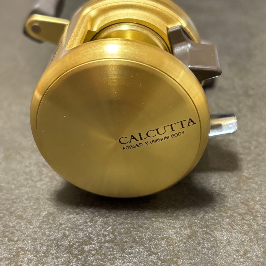 リール　シマノ　カルカッタ　チヌ　1000