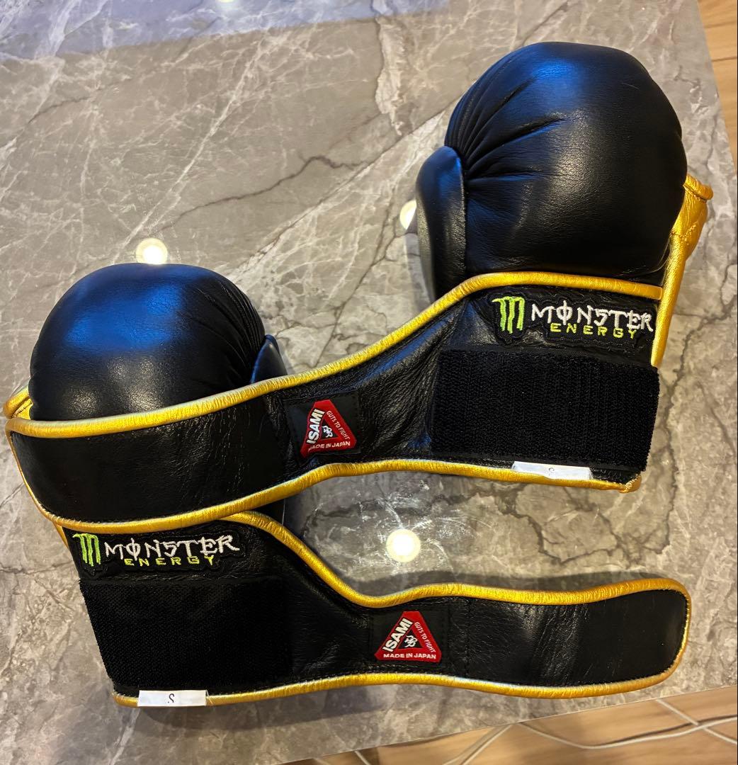 ISAMI パウンドグローブ 黒金