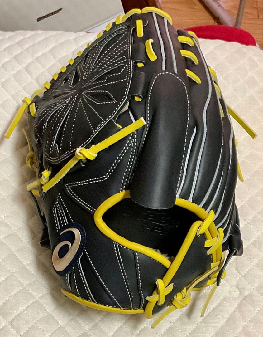 アシックス　ゴールドステージipro大谷翔平バックスタイル　軟式　投手　左