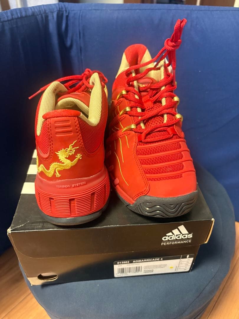 新品未使用レア？！adidas アディバリケード4 オールコート