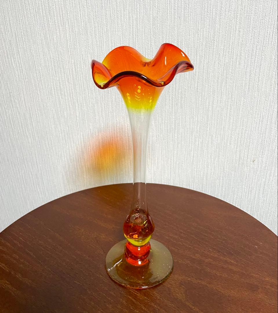 アンティーク ウランガラス 花瓶 フラワーベース 花器 花入れ 一輪挿し 置物