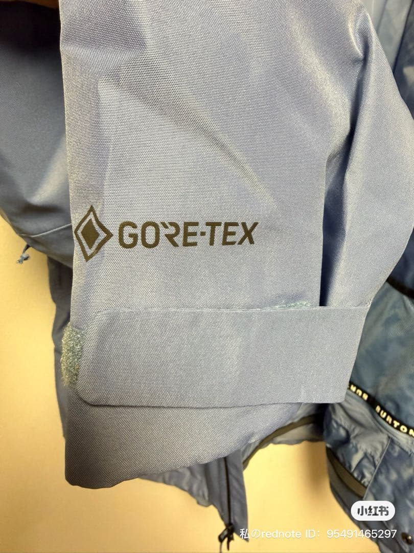 極美品　BURTON スキーウェア