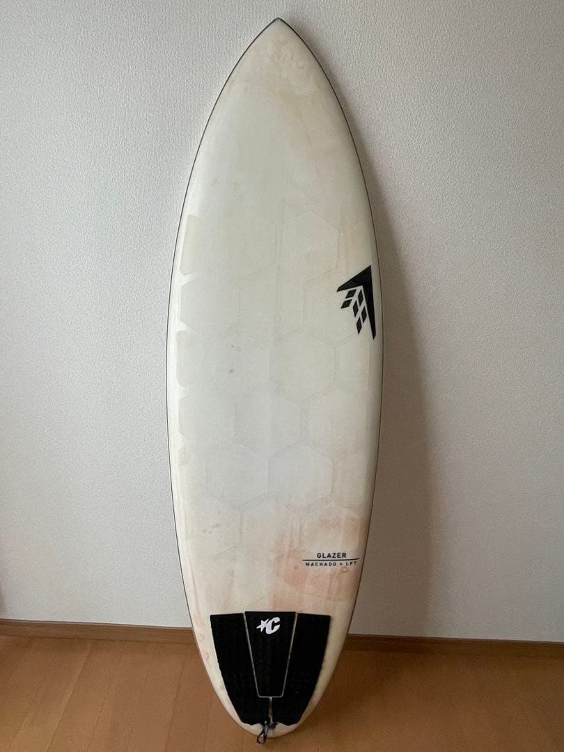 ファイヤーワイヤーGLAZER LFTフィン付き5.10 ボリューム38.6Ｌ