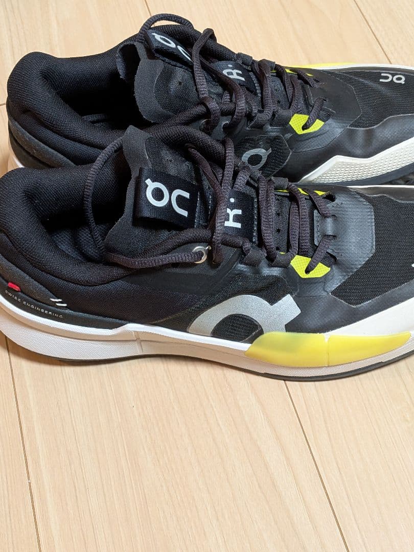 On テニスシューズ 黒/ レモンイエロー　クレーコート　26.5cm