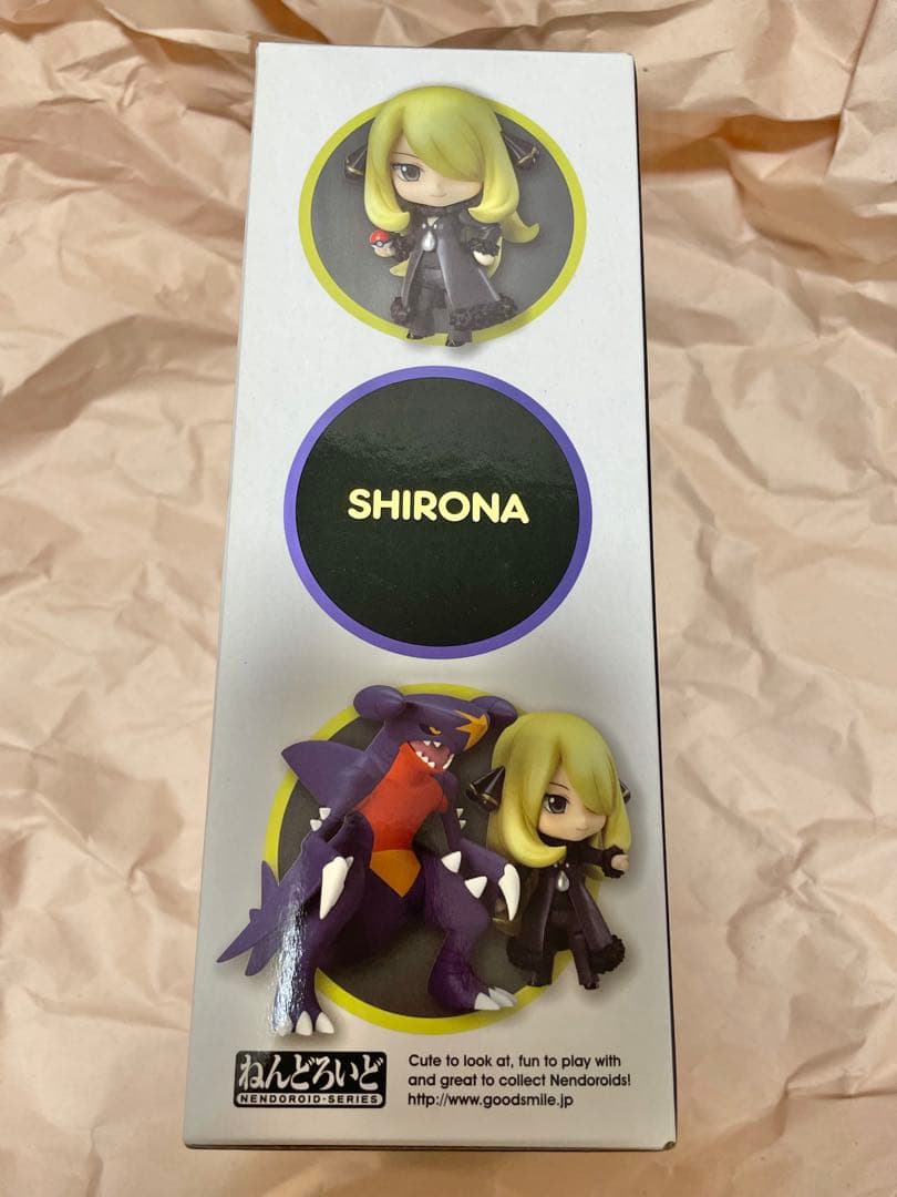 【新品未開封】ねんどろいど　シロナ