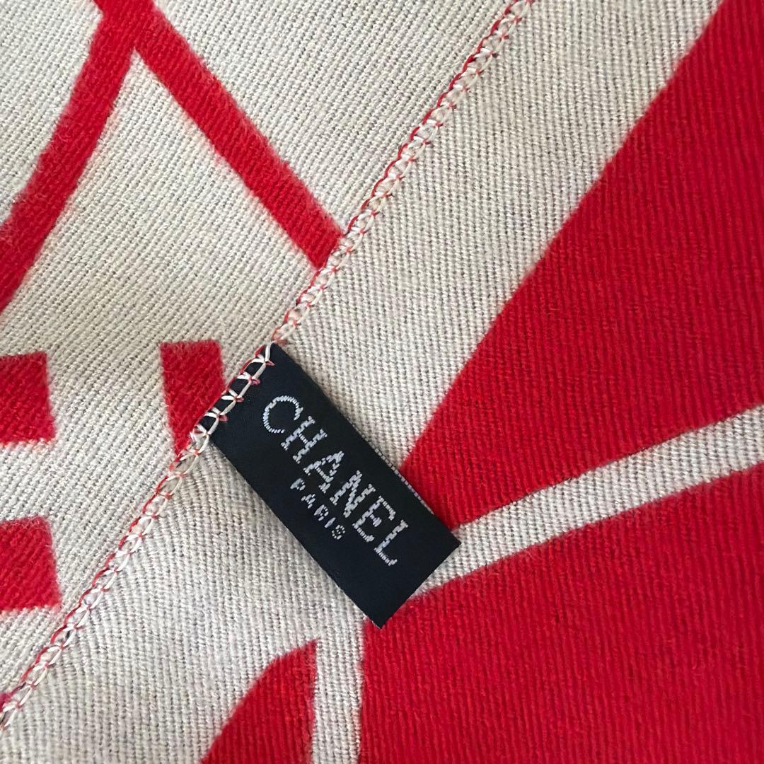 CHANEL ストールノベルティ　ベージュ✖️赤ダイヤモンドパターン ノベルティ