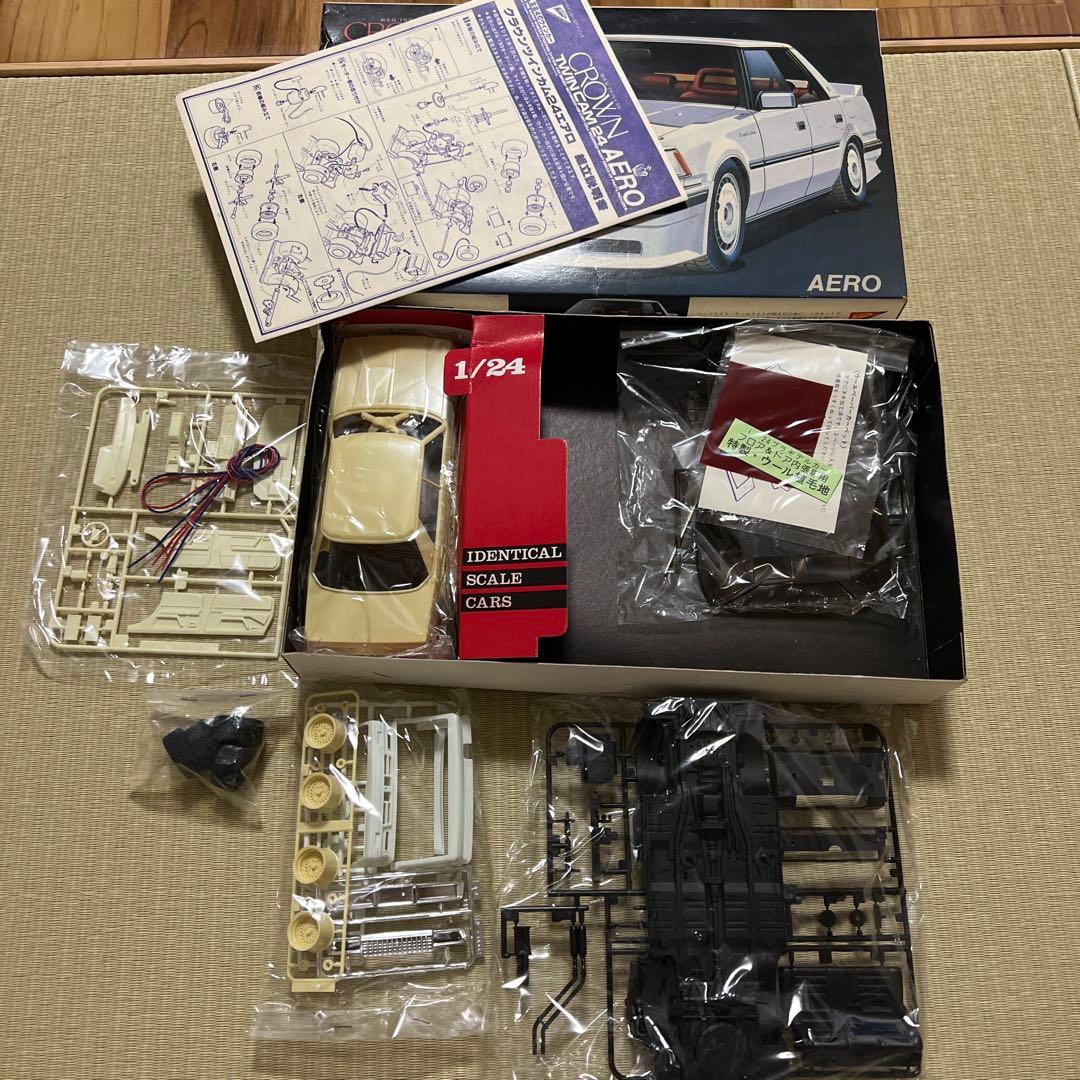 CROWN TWIN CAM 24 プラモデル 1/24